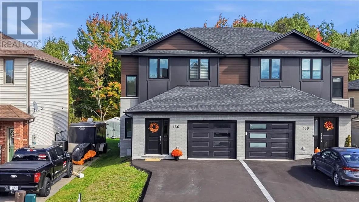 166 Eclipse Crescent