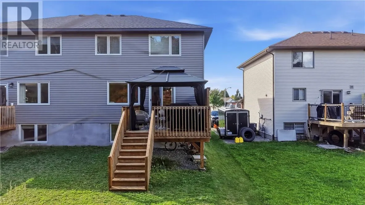 166 Eclipse Crescent