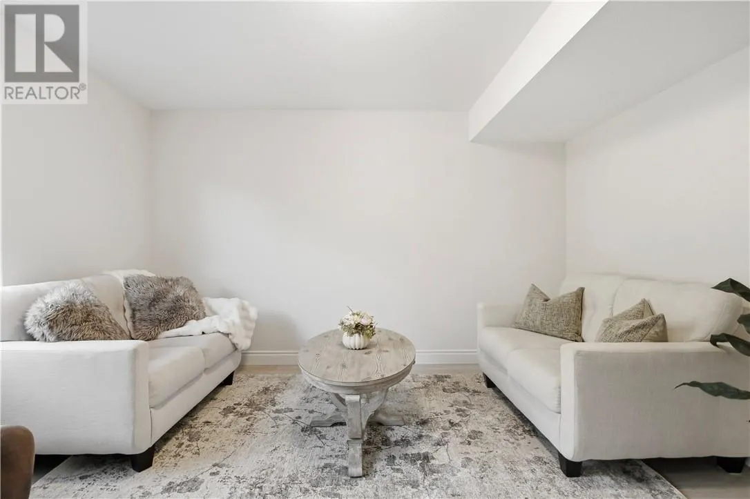 166 Eclipse Crescent