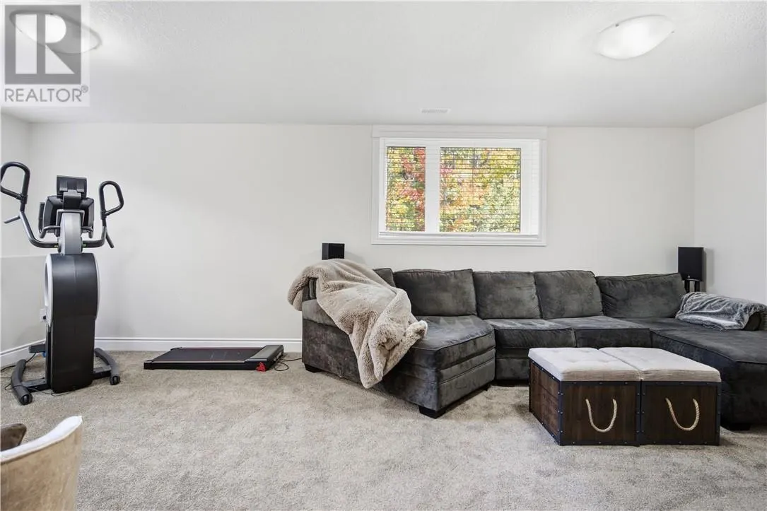 166 Eclipse Crescent