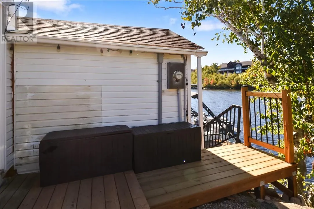 10 Whitson Lake Landing