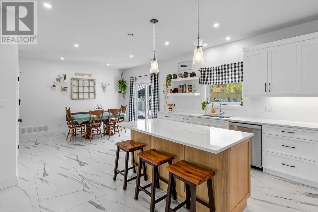 53 Hazelton