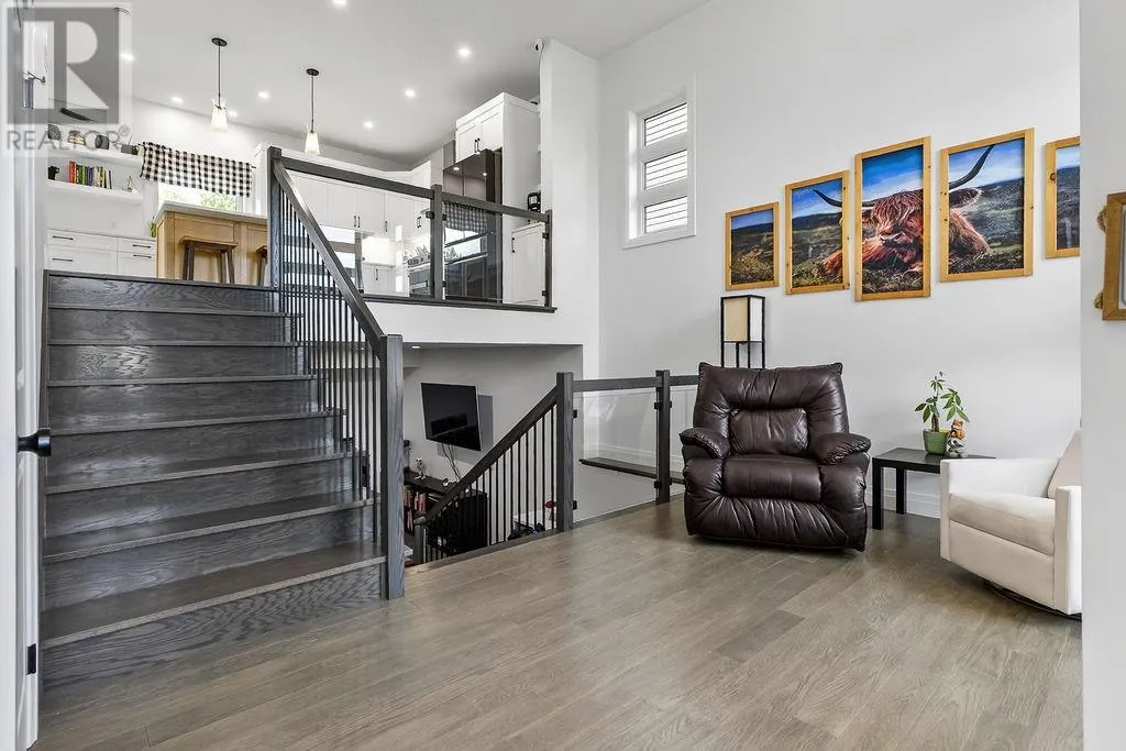 53 Hazelton