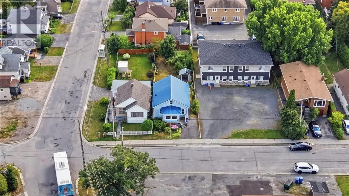 451 Cartier Avenue