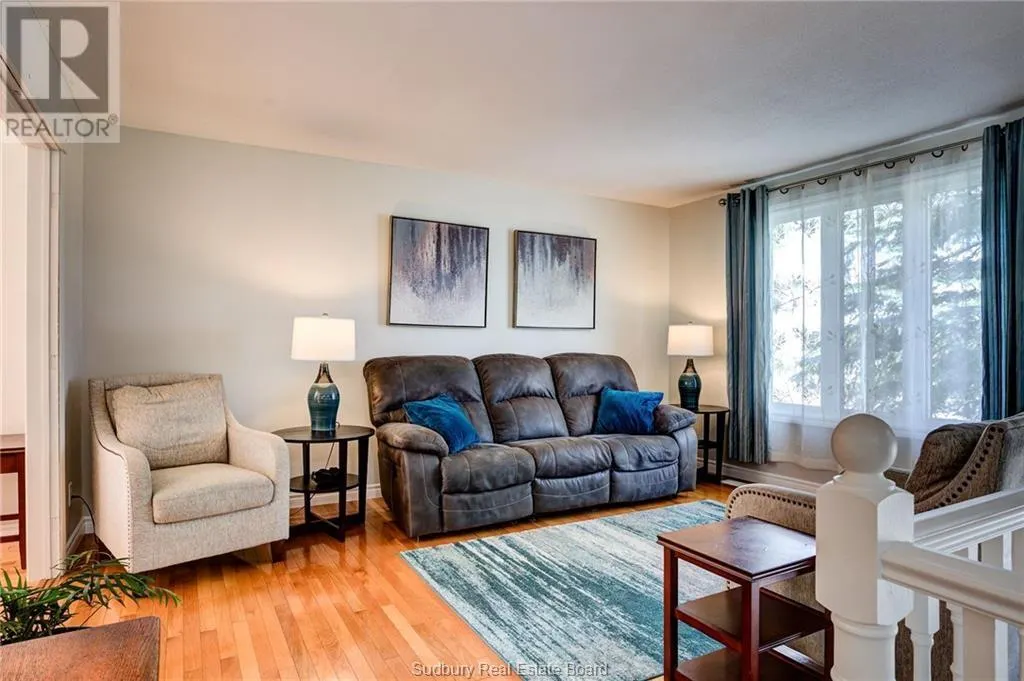 844 Windermere Crescent