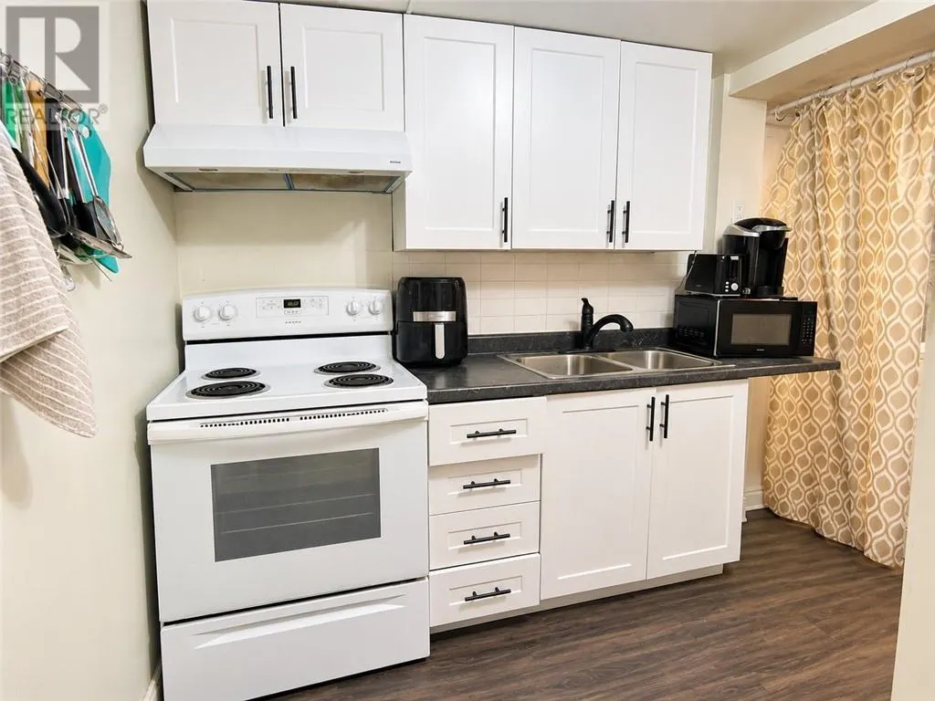 67 O'Connor Street Unit# Lower