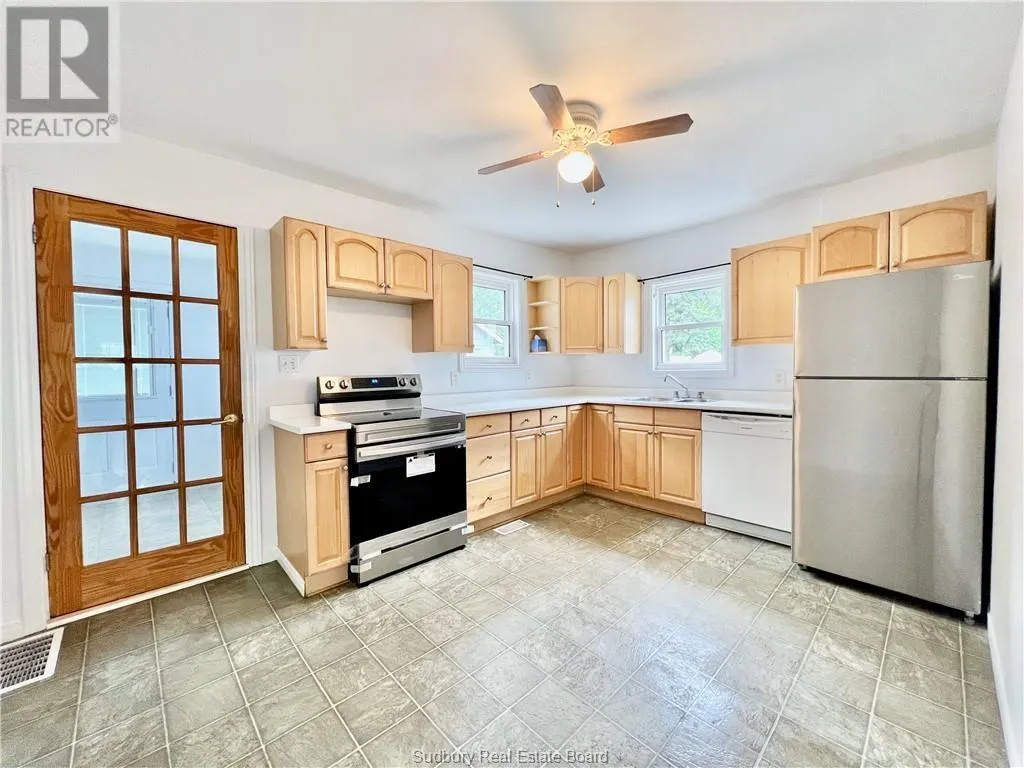 284 Mountain Street Unit# Main Floor