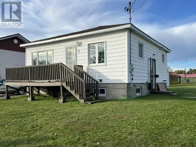 5 Stanhope Avenue