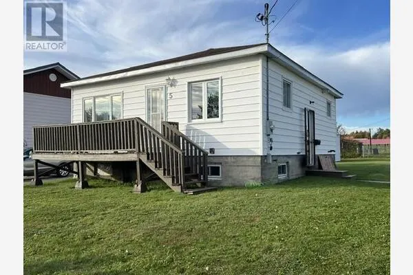 5 Stanhope Avenue