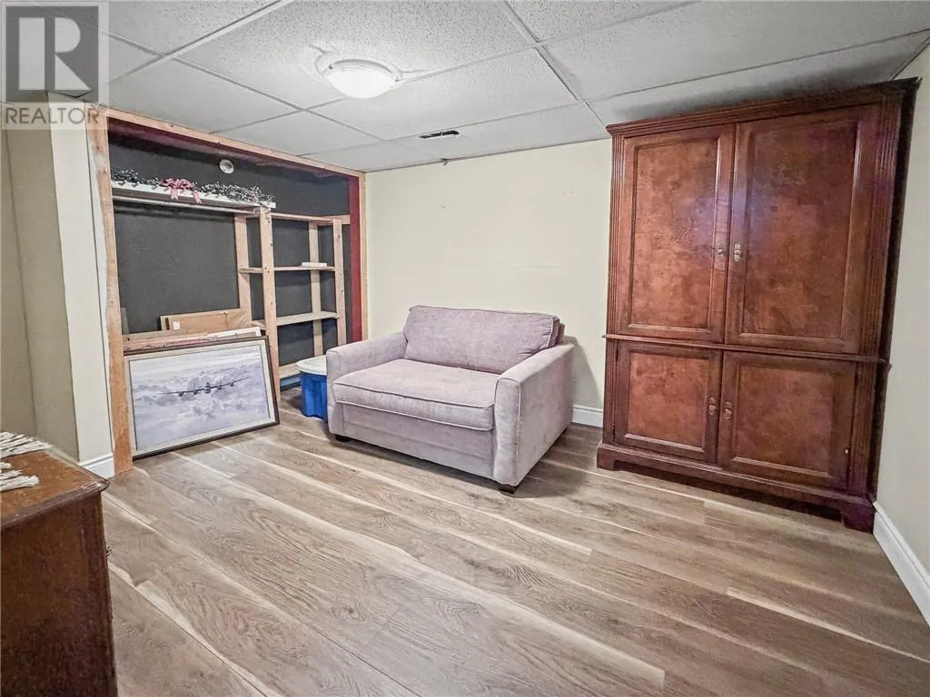 3261 Elm Street