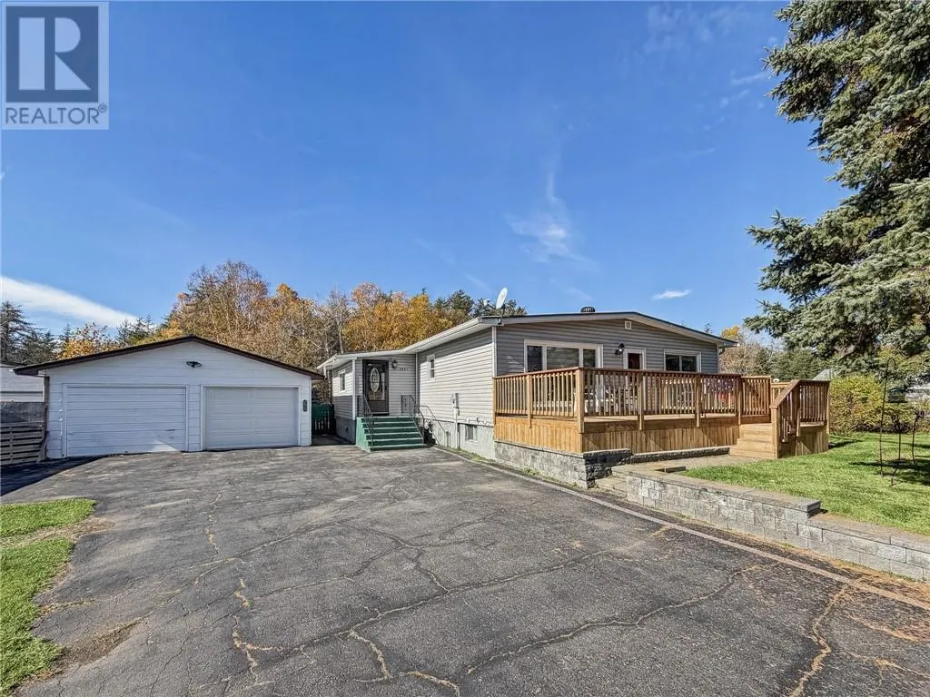 3261 Elm Street