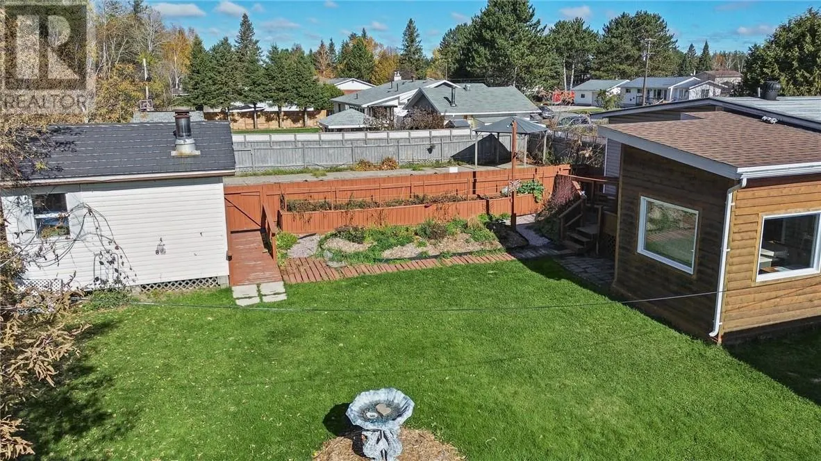 3261 Elm Street