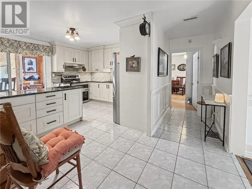 3261 Elm Street