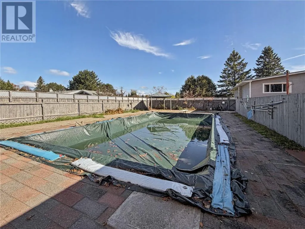 3261 Elm Street