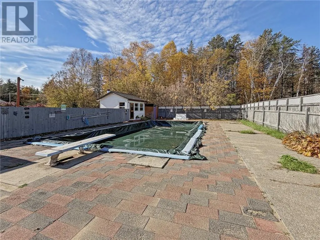 3261 Elm Street