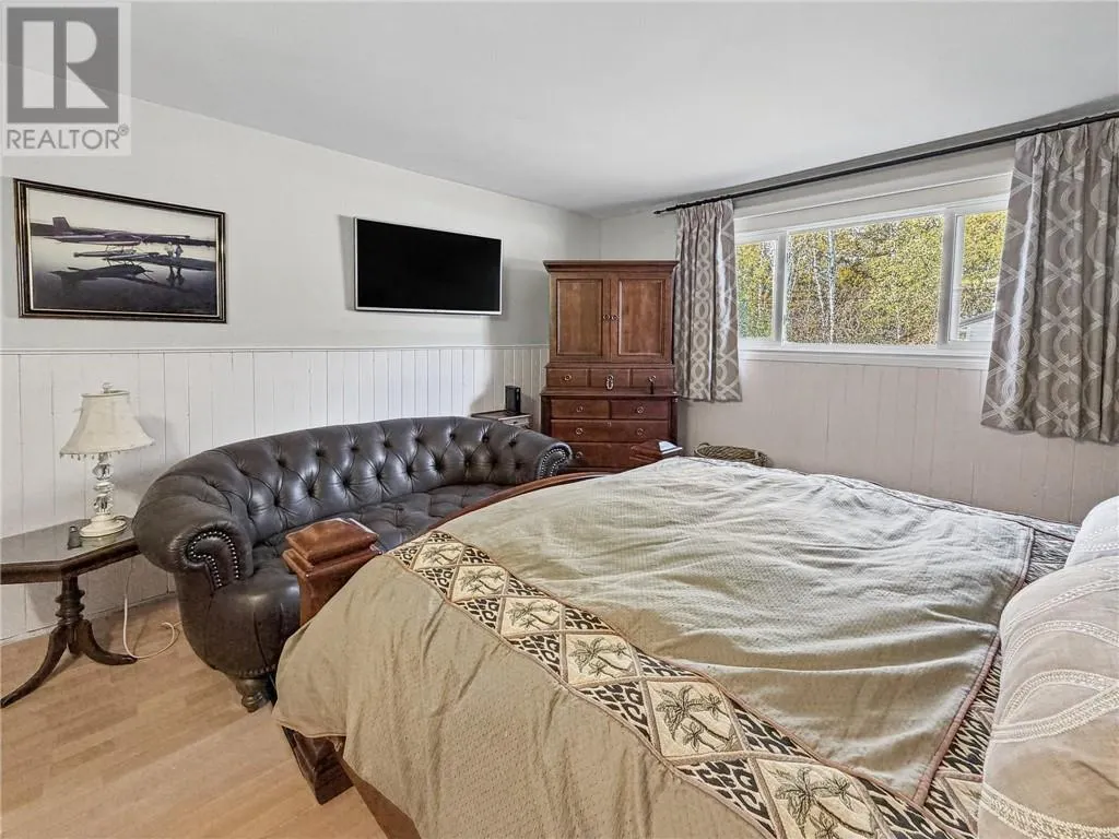 3261 Elm Street