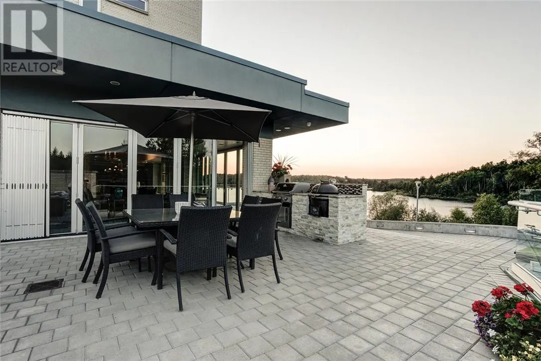 2410 South Bay Road