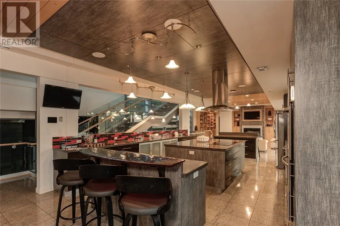 2410 South Bay Road