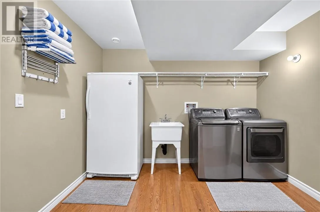 11 Kingsview Drive