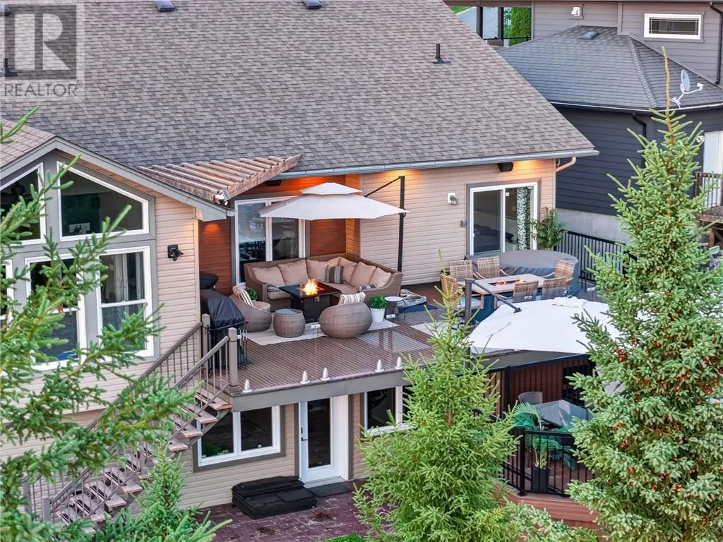 11 Kingsview Drive