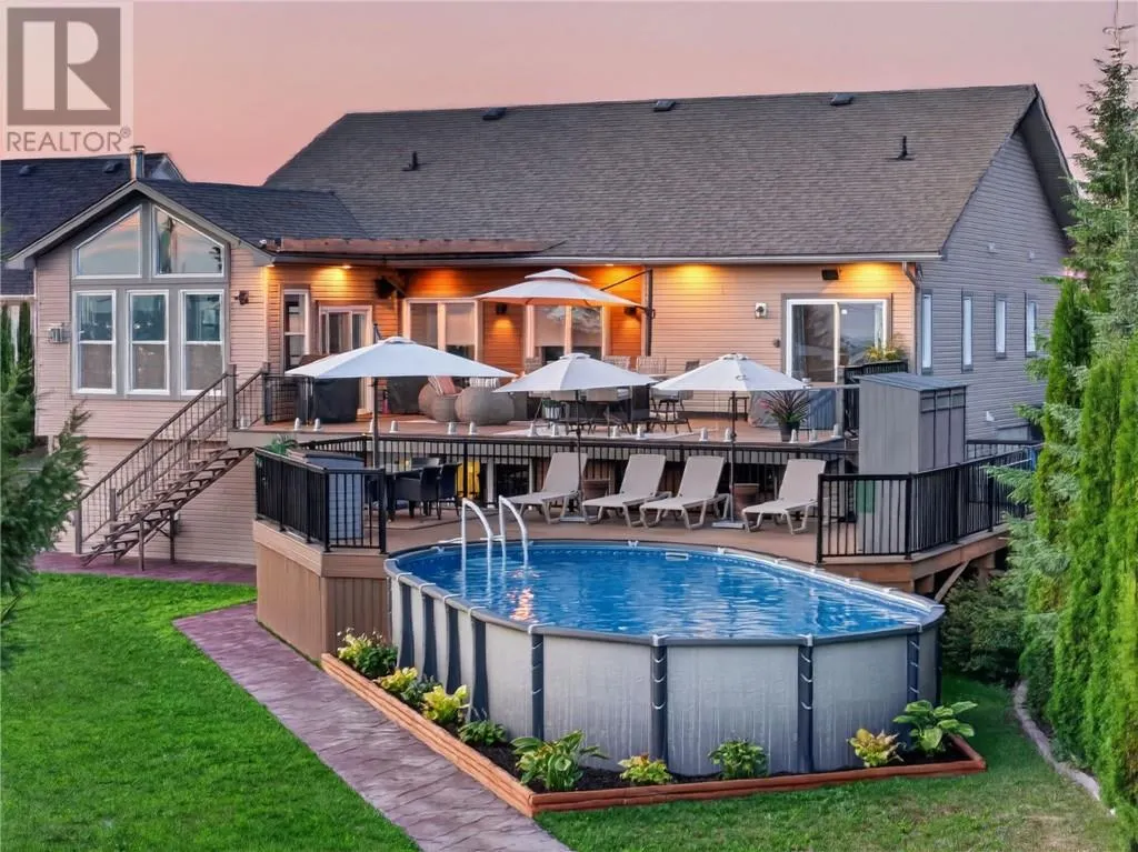 11 Kingsview Drive