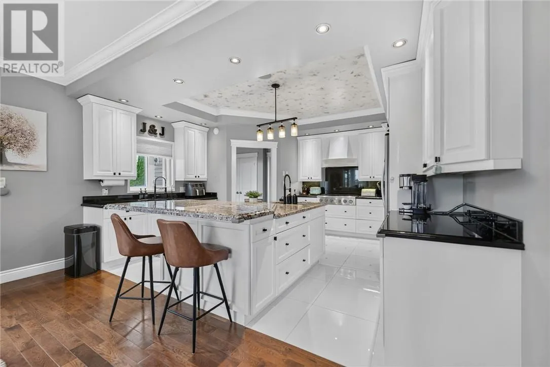 11 Kingsview Drive