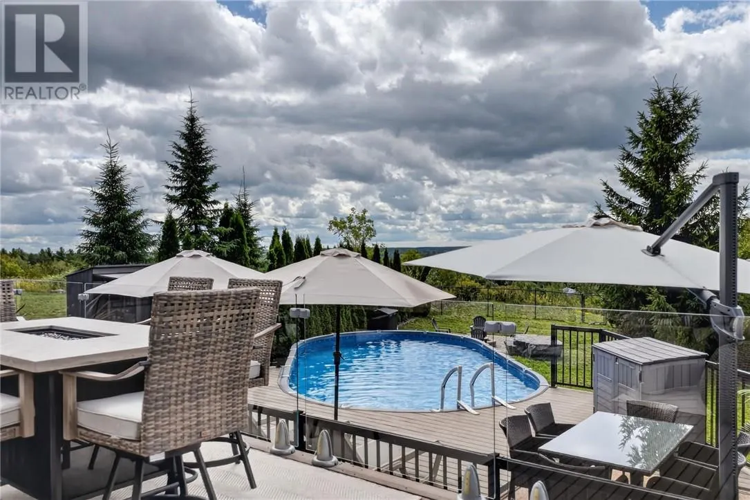 11 Kingsview Drive