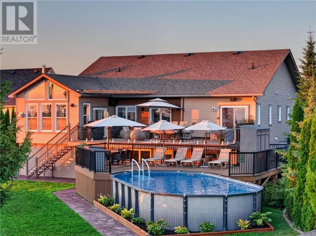 11 Kingsview Drive