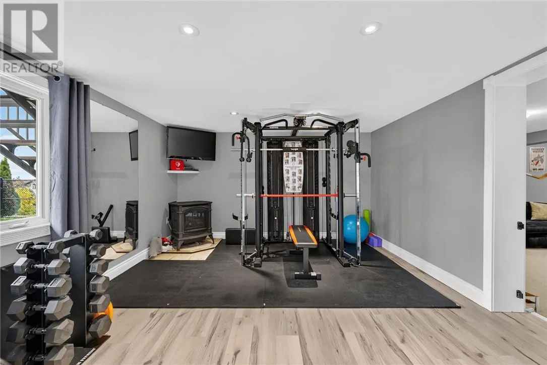 11 Kingsview Drive
