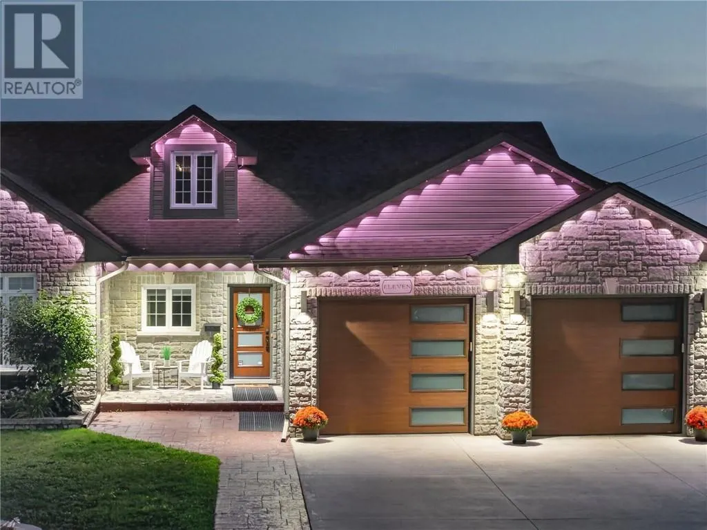 11 Kingsview Drive