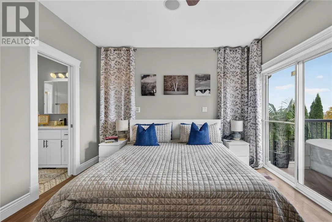 11 Kingsview Drive