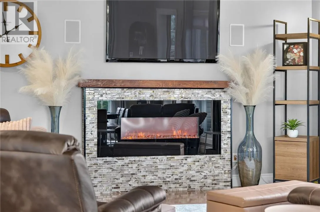 11 Kingsview Drive