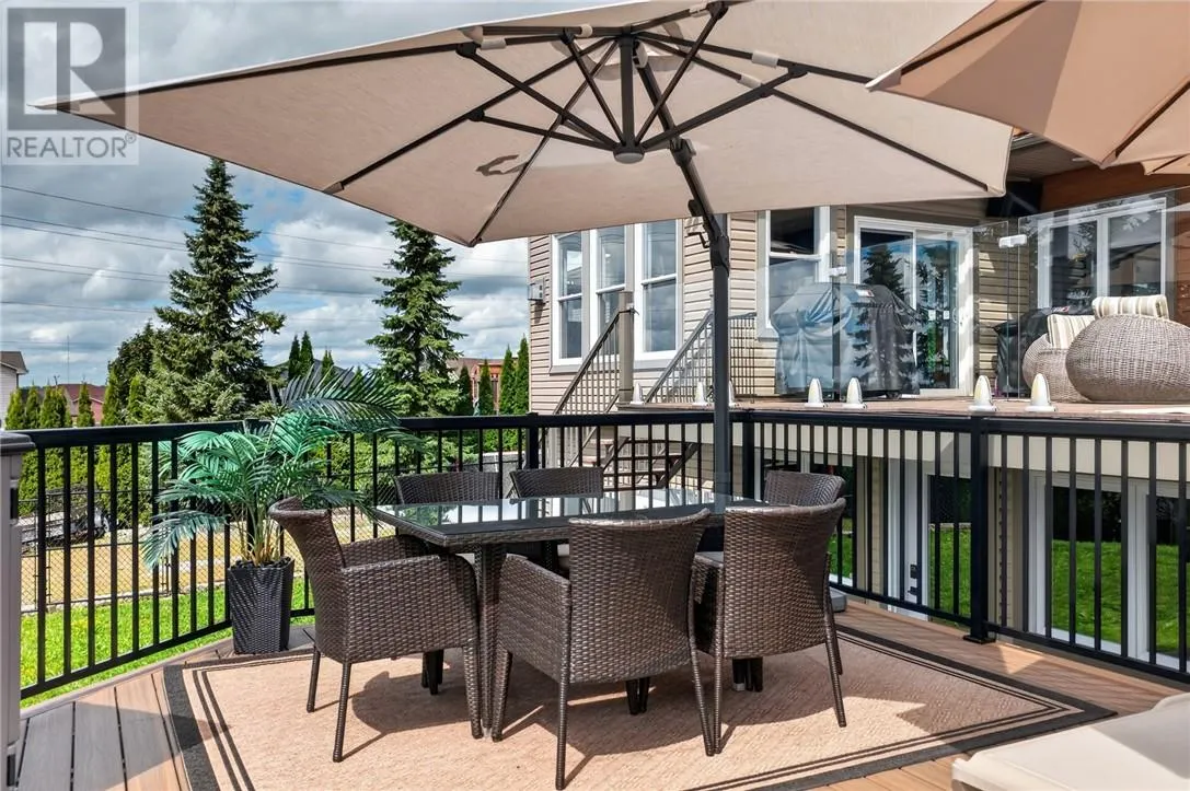 11 Kingsview Drive