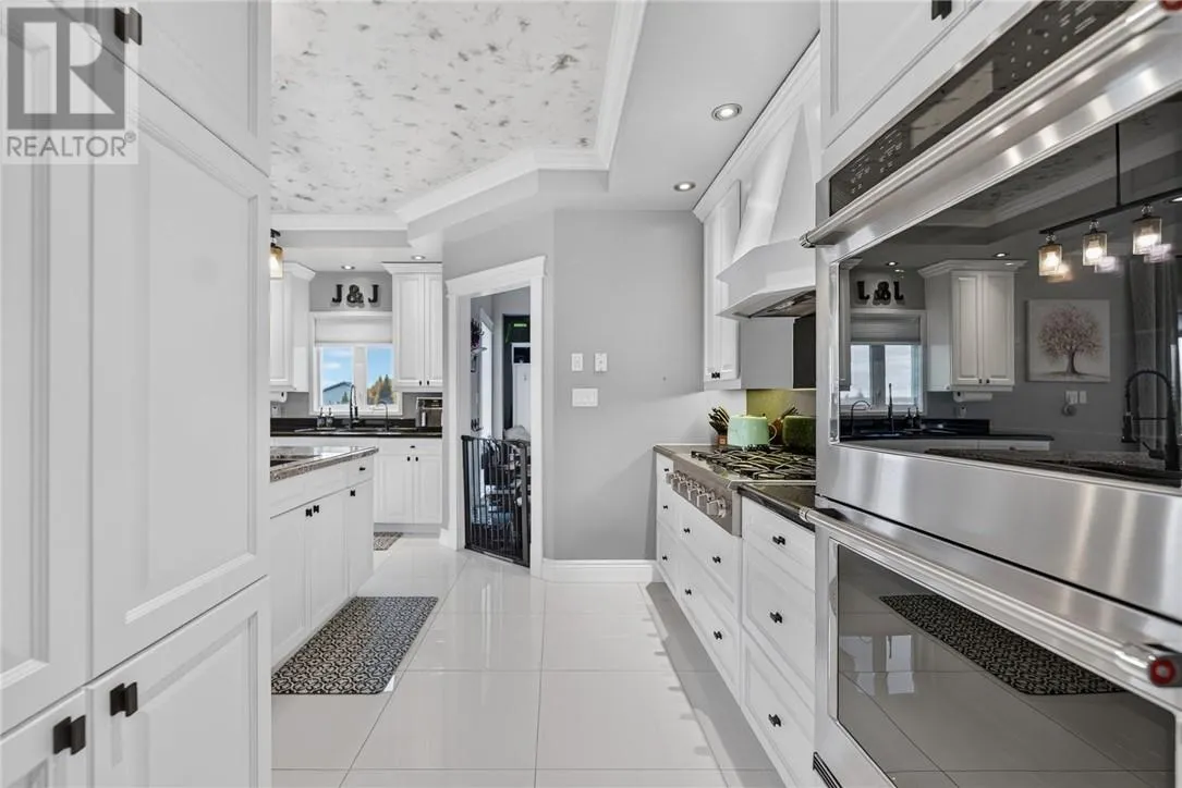 11 Kingsview Drive