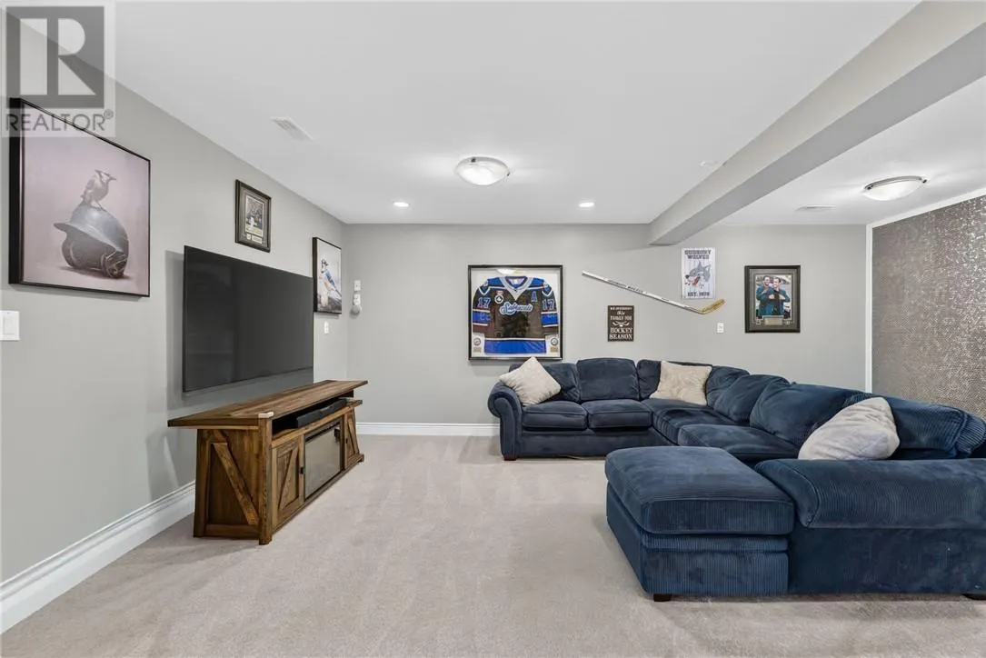 11 Kingsview Drive