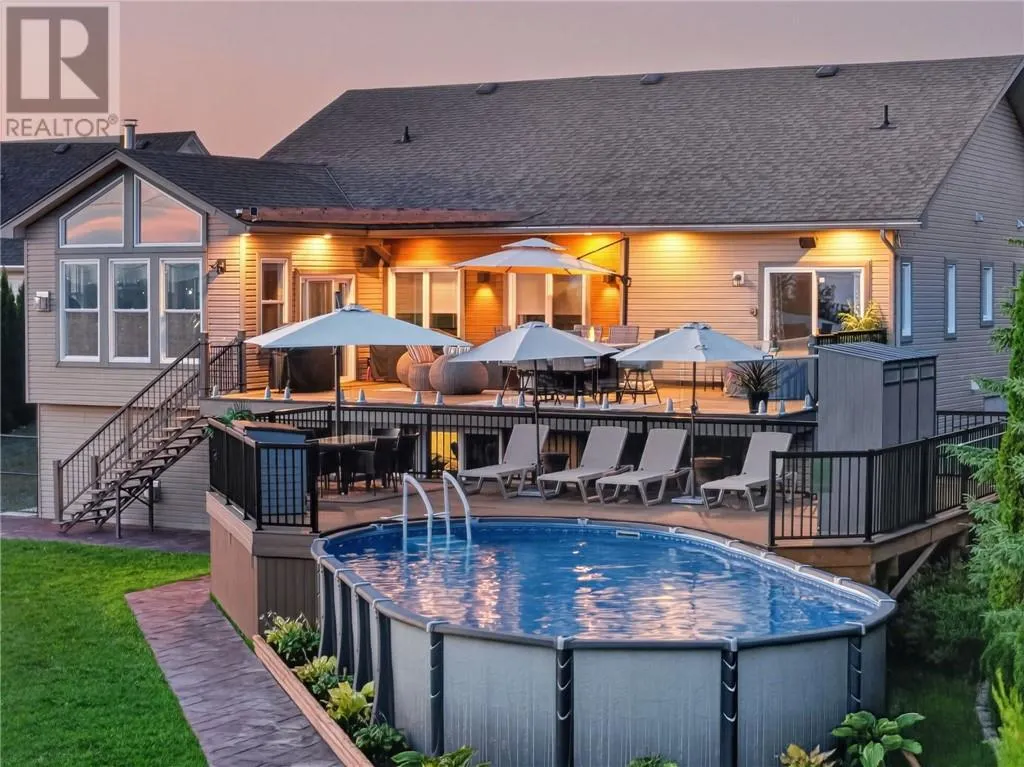 11 Kingsview Drive