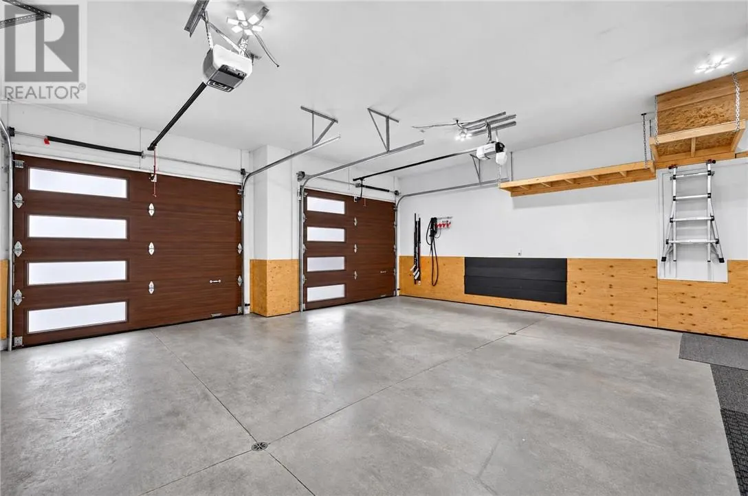 11 Kingsview Drive