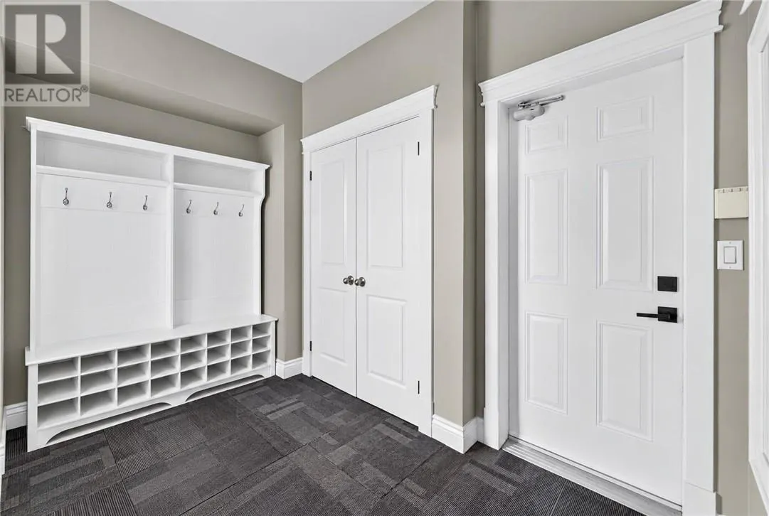 11 Kingsview Drive