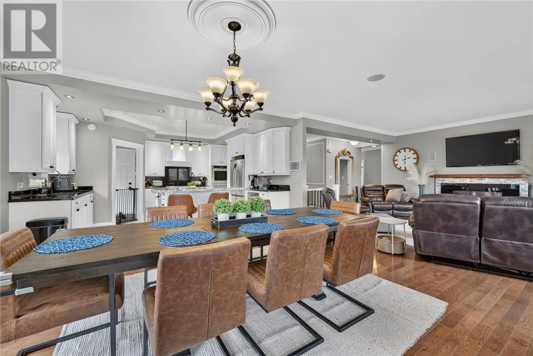 11 Kingsview Drive
