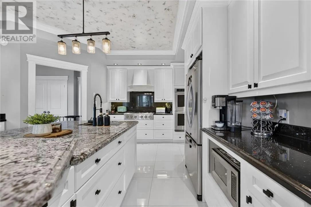11 Kingsview Drive