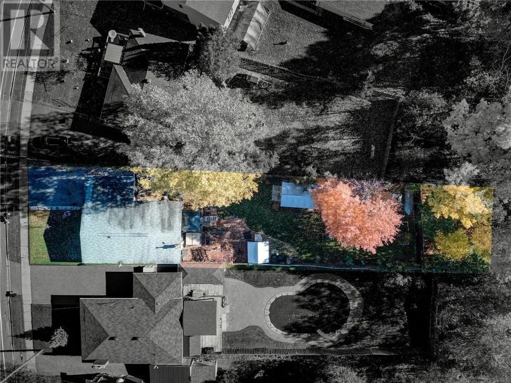 1087 Hawthorne Drive