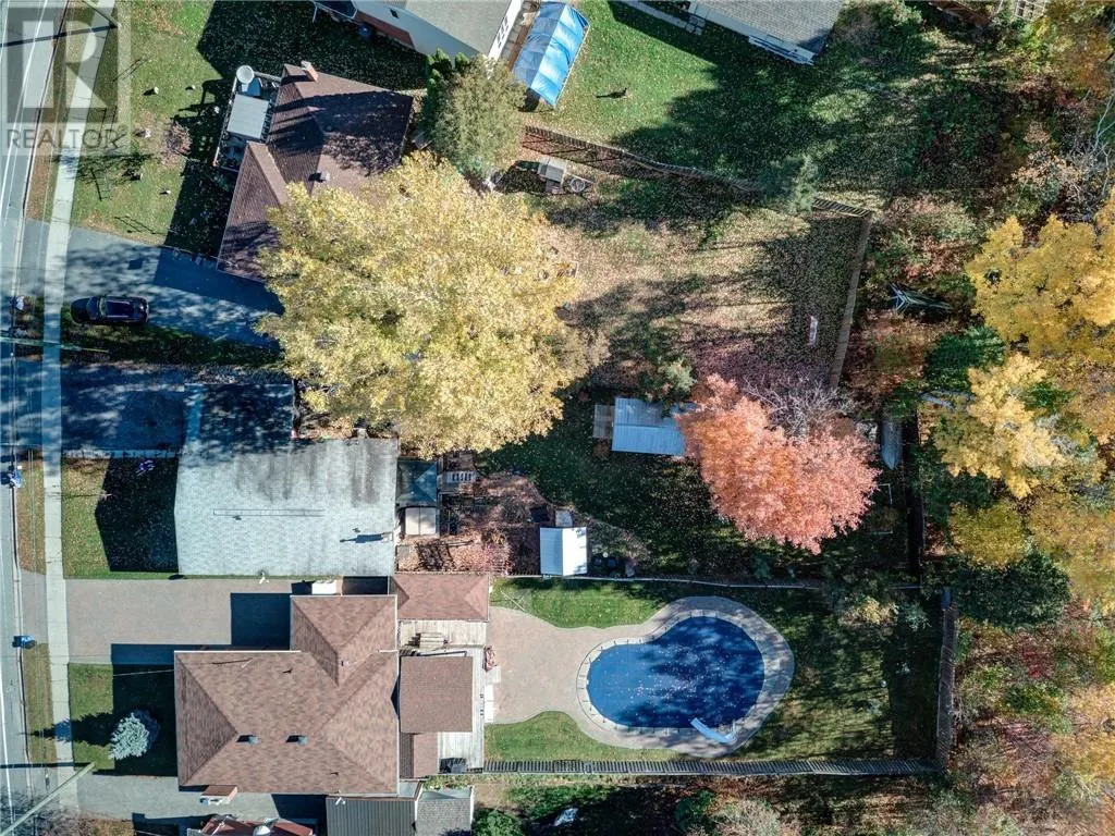 1087 Hawthorne Drive