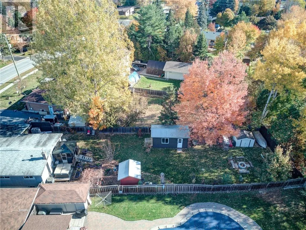 1087 Hawthorne Drive