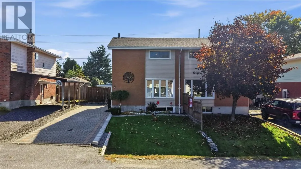 33 Elmhurst Court