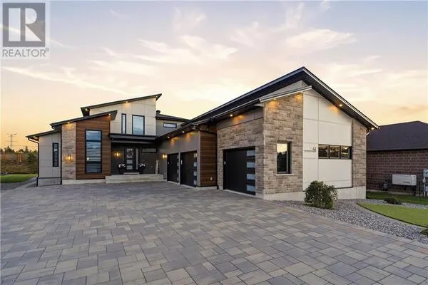 41 Greenway Drive