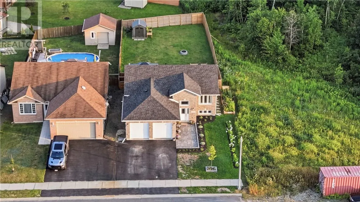 1663 Meadowlark Way