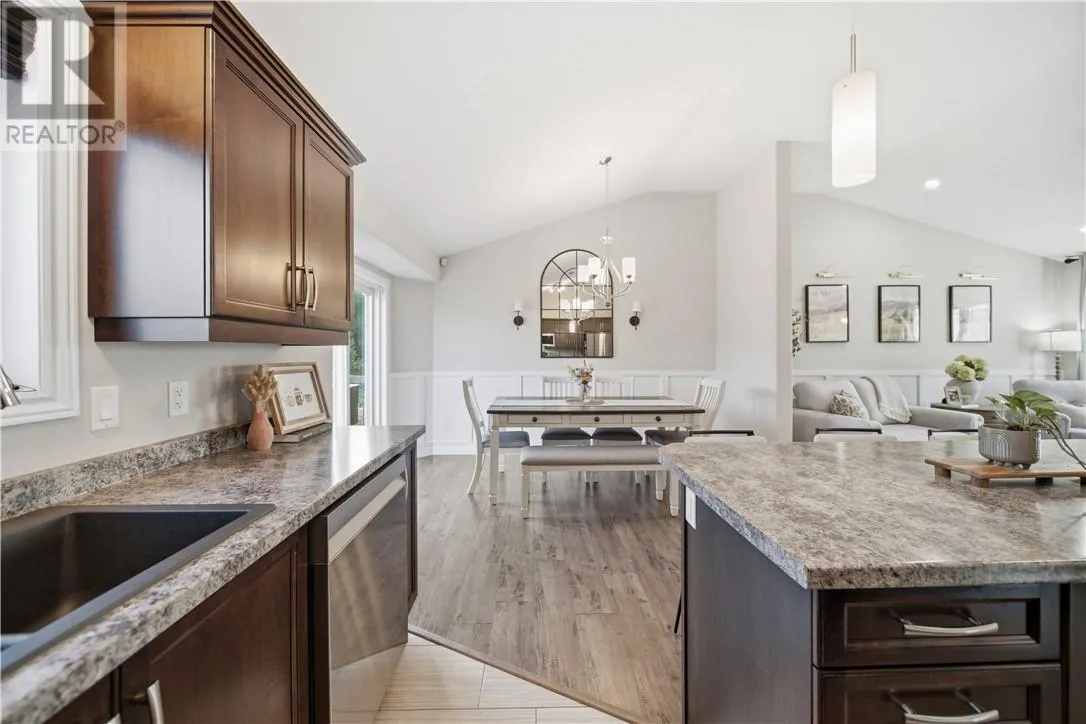 1663 Meadowlark Way