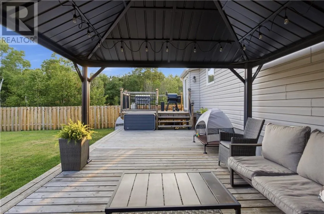 1663 Meadowlark Way