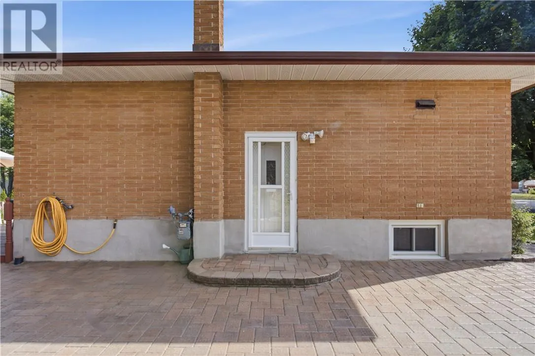 836 St. Andrews Road