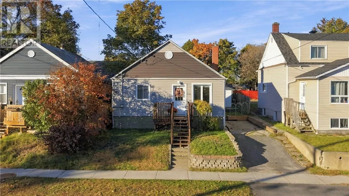594 Spruce Street